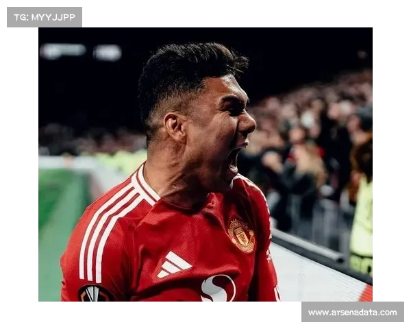 曼联中场双核火力全开,B费与卡塞米罗表现关键 曼联中场双核火力全开,B费与卡塞米罗表现关键